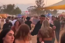 女子以色列音乐节遇袭，躺地装死3小时逃生图片