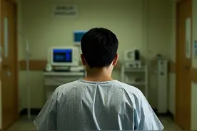 才20岁！小伙拉了几天肚子后确诊癌症！医生叹息：这些习惯很多年轻人都有……图片