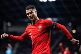 《442》百大欧洲球星榜：C罗第一，克鲁伊夫、贝肯鲍尔紧随其后图片