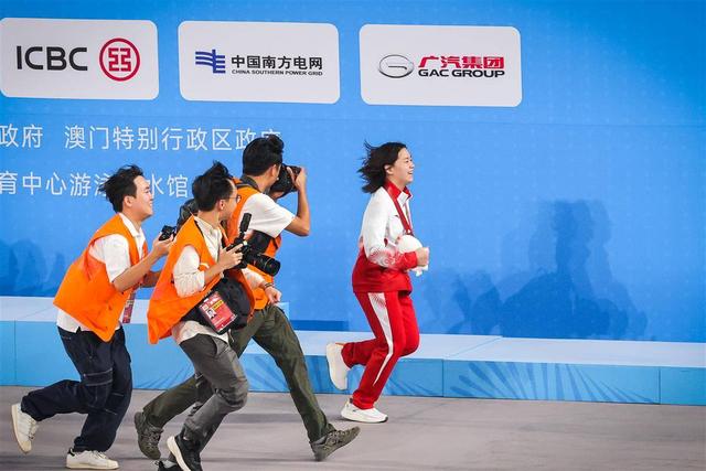 十五运跳水首金诞生丨全红婵复出率广东女团实现卫冕