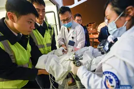 突发地震后，赶来救援的医疗团队都在做什么？急诊专家揭秘→图片