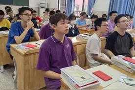 武汉这个班，全员600分以上、最高708分！图片