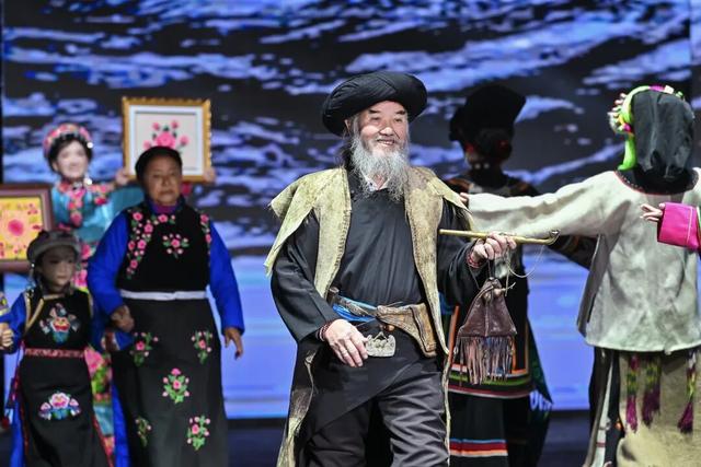 圣洁甘孜·一生有约 | 非遗舞蹈、AI互动、超级礼包……甘孜文旅全景秀，28日成都揭晓你的2026诗意之旅