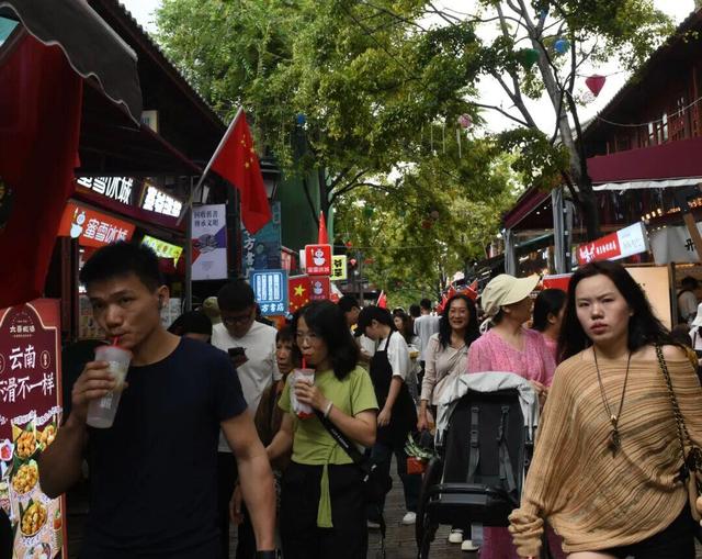 深读昆明丨不止黄金周：让“瞬时流量”转化为“长期吸引力”
