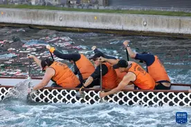 “场面堪比F1！”外国网友：龙舟赛应该列为奥运会项目！图片