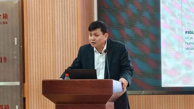 印度尼帕病毒疫情疑因护士A饮用被蝙蝠污染的椰枣汁，再传染给同事B；张文宏：我国在该病毒二代测序检测能力没有问题