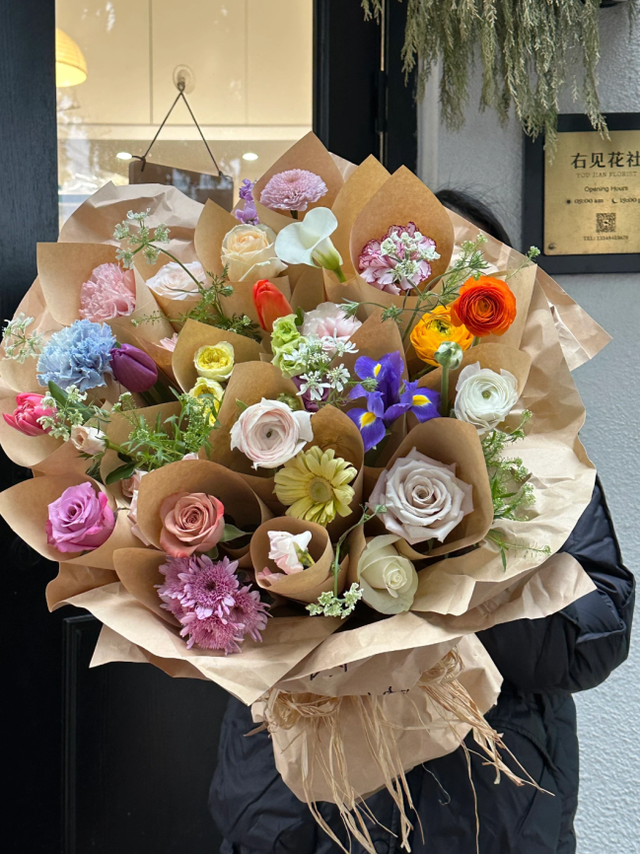 安逸四川 乐游绵阳 ‖ 教师节到了，送给老师的花，我们在涪城挑好了→