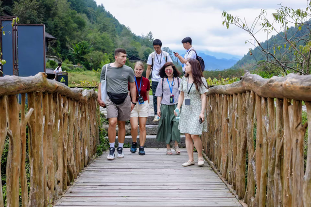 盛赞湖北！全球300+旅行商打卡“神武峡”