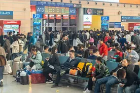 清明假期第一天，长沙南站发送旅客24.4万人次，客流发送再创新高图片