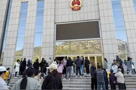山东“入室抢婴贩卖案”暂未宣判 被抢当事人姜甲儒：除了判死刑，没有其他任何期待图片