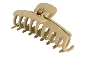 新闻多一度 | 网红饰品再伤人 鲨鱼夹为何成了“凶器”？图片