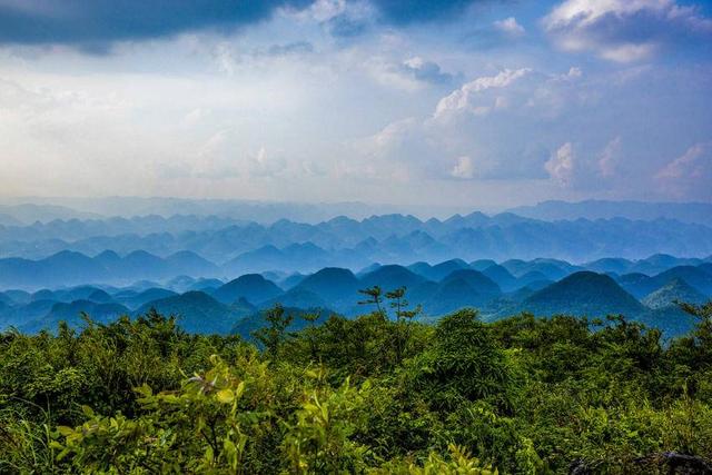 利川云雾山：日月绣岭结仙梁