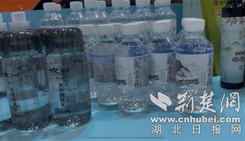 丹江口太会玩！中国文旅产业博览会“一库碧水”+ 萌文创出圈，门票抢空还想二刷