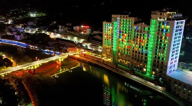 【秋日黔行·养在贵州】夜宿石阡古温泉：感受一场穿越400年的温泉梦境