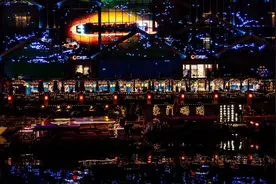 安逸游锦江 来成都夜游锦江体验“川味”十足的中国年图片