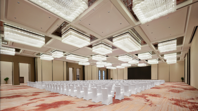 对话威海滨海皇冠假日酒店总经理张伟先生：在山海之间，雕琢有温度的旅居体验