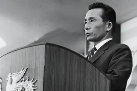 历史上的今天｜1979年10月26日，韩国总统朴正熙遇刺身亡视频封面