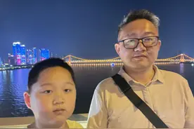 4天换乘二三十趟！父亲带11岁儿子，从长沙坐公交到武汉图片