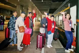 七八十岁的老人，还能顺利报团游吗？图片