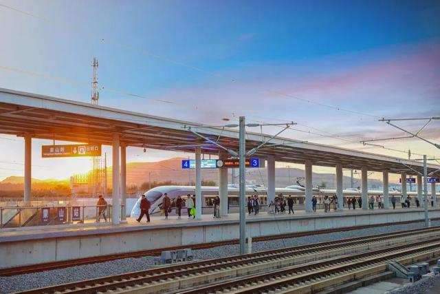 坐火车来这里享景区优惠！低至5折！