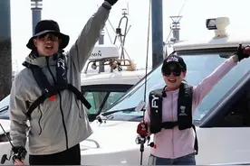 日照真好玩|①乘游艇去海钓，在日照感受“乘风破浪”图片