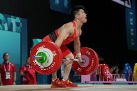 第23金🥇李发彬卫冕！打破抓举奥运纪录→图片
