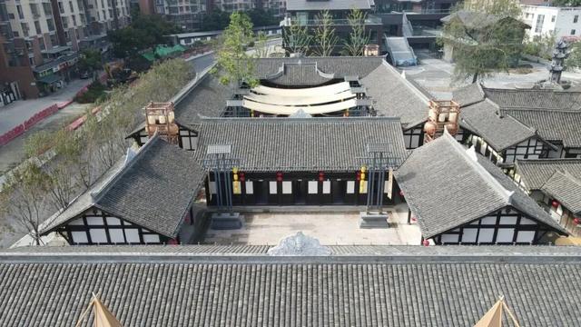 三联生活周刊：何处不城厢，最忆是成都