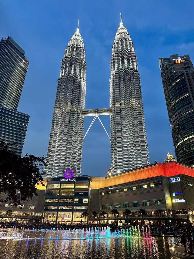 春节档旅游“学生先行”：第一批背包客已抵达东南亚，亲子团紧随其后