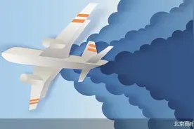 买票上不去飞机 航司超售坑惨消费者图片