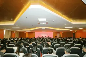花都教育从 “五个一” 到 “六重奏”，开启教育高质量发展加速……图片