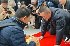 “灵魂摆渡人”刘德文带两位山东籍去台老兵“叶落归根”图片