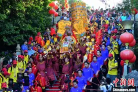 两岸妈祖敬仰者齐聚 湄洲妈祖金身巡安莆田活动启动图片
