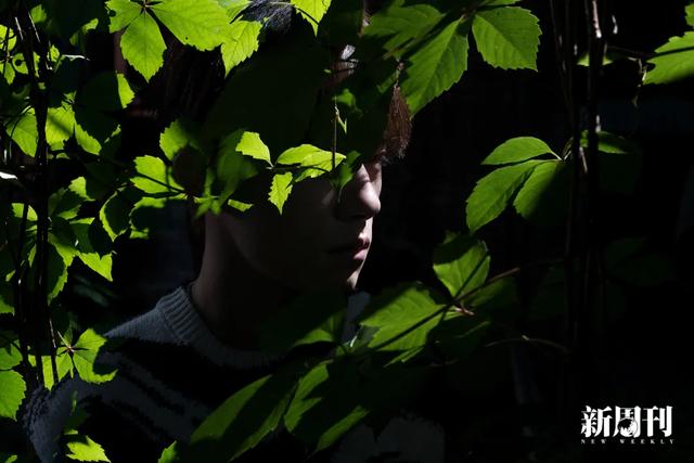 最年轻影帝易烊千玺:有时更想做个晚熟的人