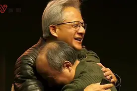 孙正义黄仁勋抱头“痛哭”：投资之王清仓英伟达卖早了；黄衣教主后悔没买下全公司，不听劝错过了3万个亿图片