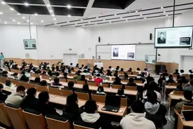 国内多所高校推出DeepSeek相关课程  杭州电子科技大学：几分钟名额就被抢光图片