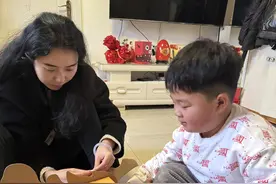 制作龙年舞龙头饰｜我的快乐寒假图片