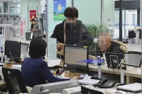 威海：做好社保精致服务“加减法”图片