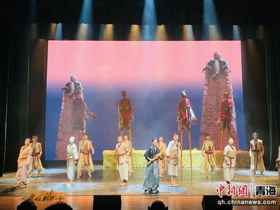 西宁总工会送文化盛宴 1600余名职工共赏舞蹈诗剧《河湟》