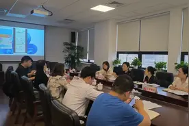 老人线上订餐遇难题，小程序一键相助图片