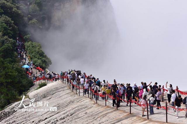 陕西渭南：登华山 赏美景