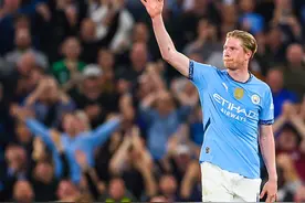 “丁丁”德布劳内挥别伊蒂哈德，曼城将为其塑像图片