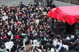 潮评丨“王婆说媒”火出圈，接地气才有人气图片