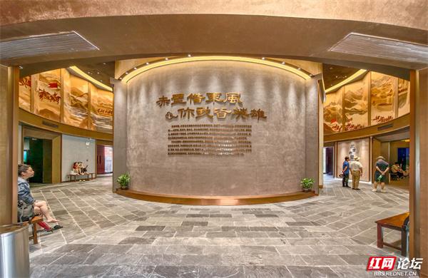 跟着网友游湖北丨赤壁崖前吼一嗓：你我皆是借东风的人