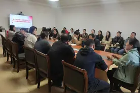 莱山区召开初中二年级适龄女生免费HPV疫苗接种工作启动暨培训会图片