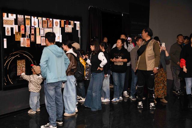 “活”起来的千年居延古城