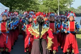 德国法兰克福国际龙舟赛展示多元文化魅力图片