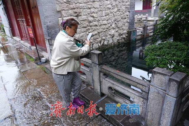 一年四季 泉在济南丨五龙潭景区再现一处 “清泉石上流” 景观