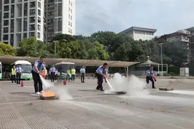 安全生产月，武汉公交应急演练、有奖问答培训忙图片
