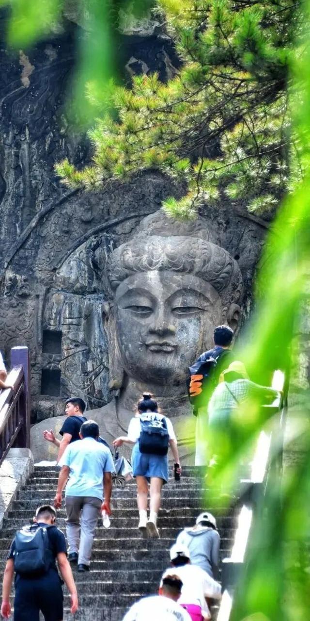 天呐，洛阳的这份「反差感」，绝了！