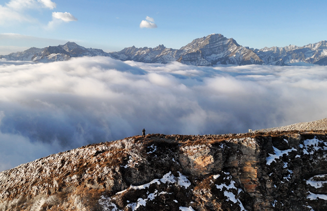 青睐绵阳 || 冰雪奇观+雪地撒欢！平武虎牙滑雪场即将开放，这个冬天等你来畅玩~